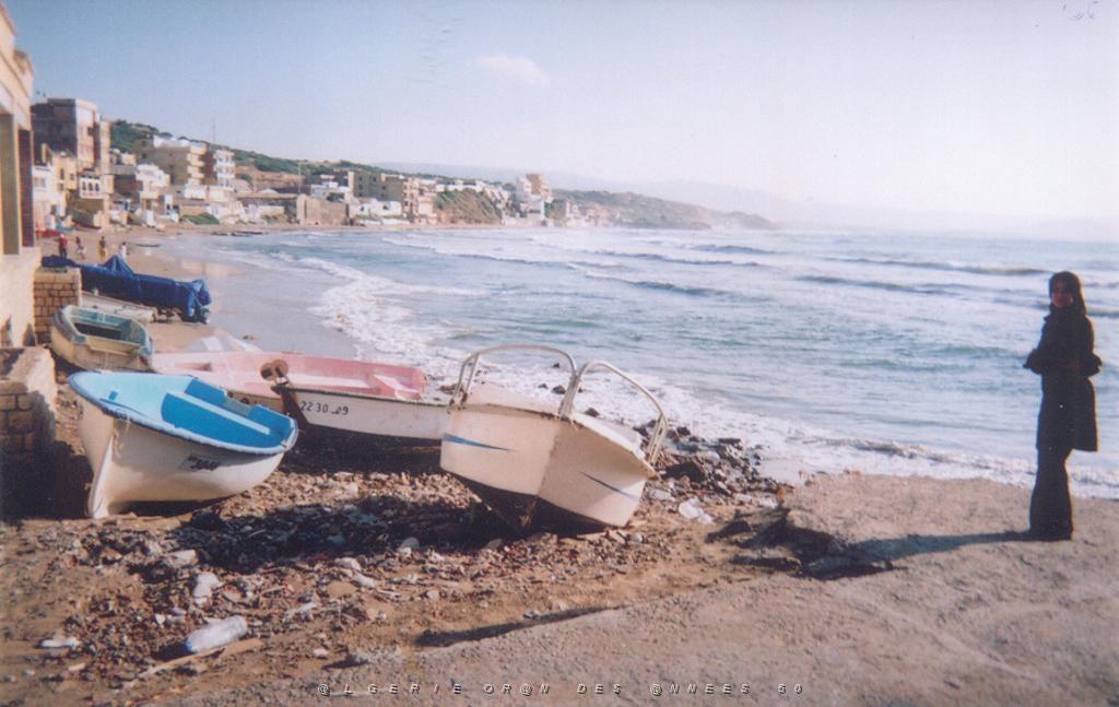 VOYAGE DU 09 2005 014 BOU SFER LES CORALESS LA PLAGE.JPG